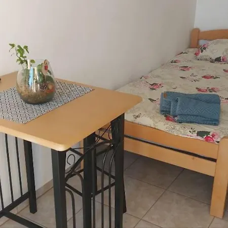 Lovely With A Private Terrace And Sea View Διαμέρισμα