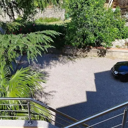 Διαμέρισμα Lovely With A Private Terrace And Sea View *